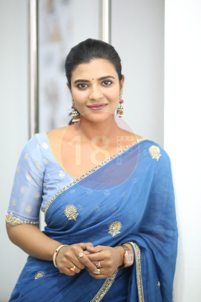'సంక్రాంతికి వస్తున్నాం' హీరోయిన్ ఐశ్వర్య రాజేష్ స్పెషల్ ఇంటర్వ్యూ!  13 IMG 20250108 WA0262 e1736346771261