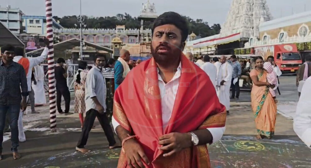 తిరుమల శ్రీవారి సన్నిధిలో కె.వి.ఎన్ ప్రొడక్షన్స్ నిర్మాత ! 4 IMG 20250624 WA0188 e1750765768174