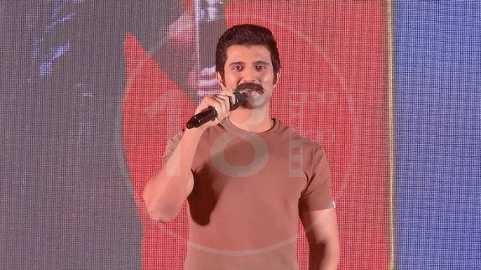 మీడియా కి క్లాస్ పీకిన విజయ్ దేవరకొండ! 4 IMG 20250806 WA0292